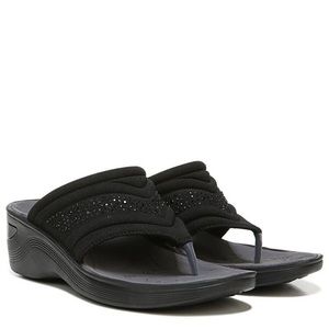 BZeez Dazzle Me Wedge Sandals- Size: 7.5 Color:Black